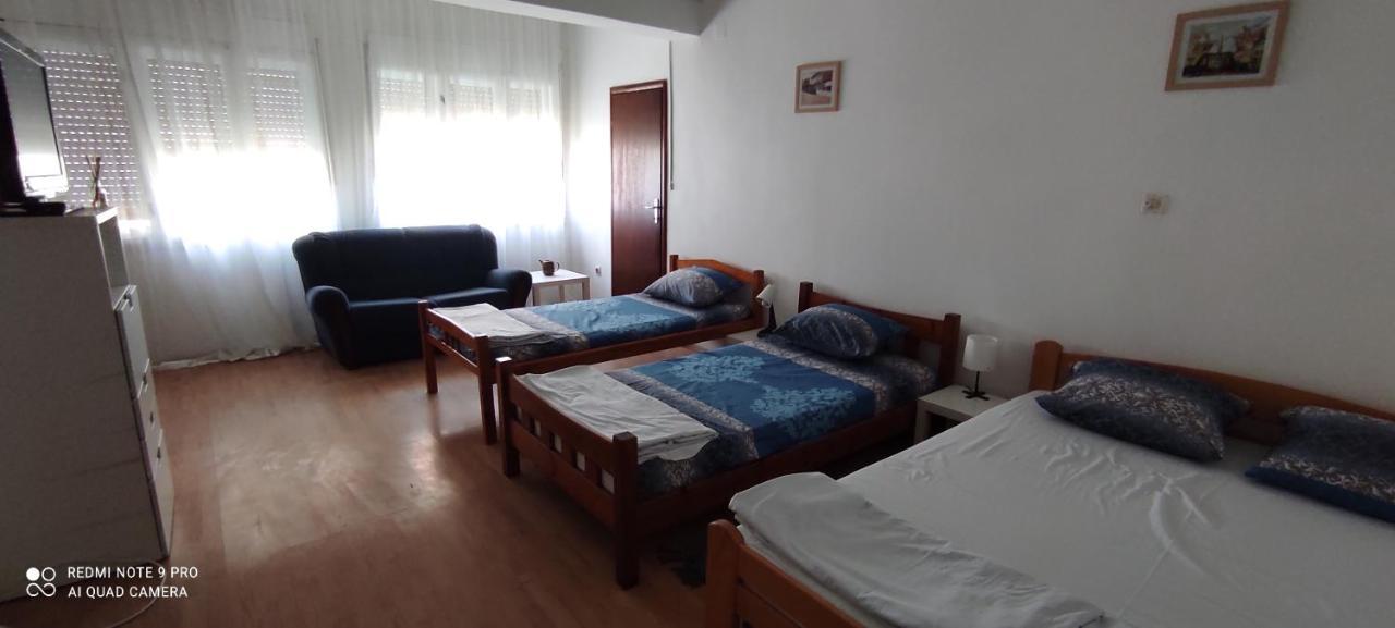 Apartmani Banatski Konak Зренянин Екстериор снимка